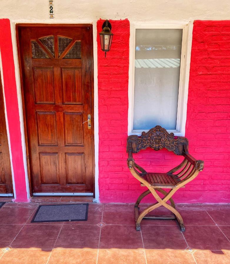 Casa De Campo Lo De Fatsia Guest House Colonia del Sacramento Exterior photo