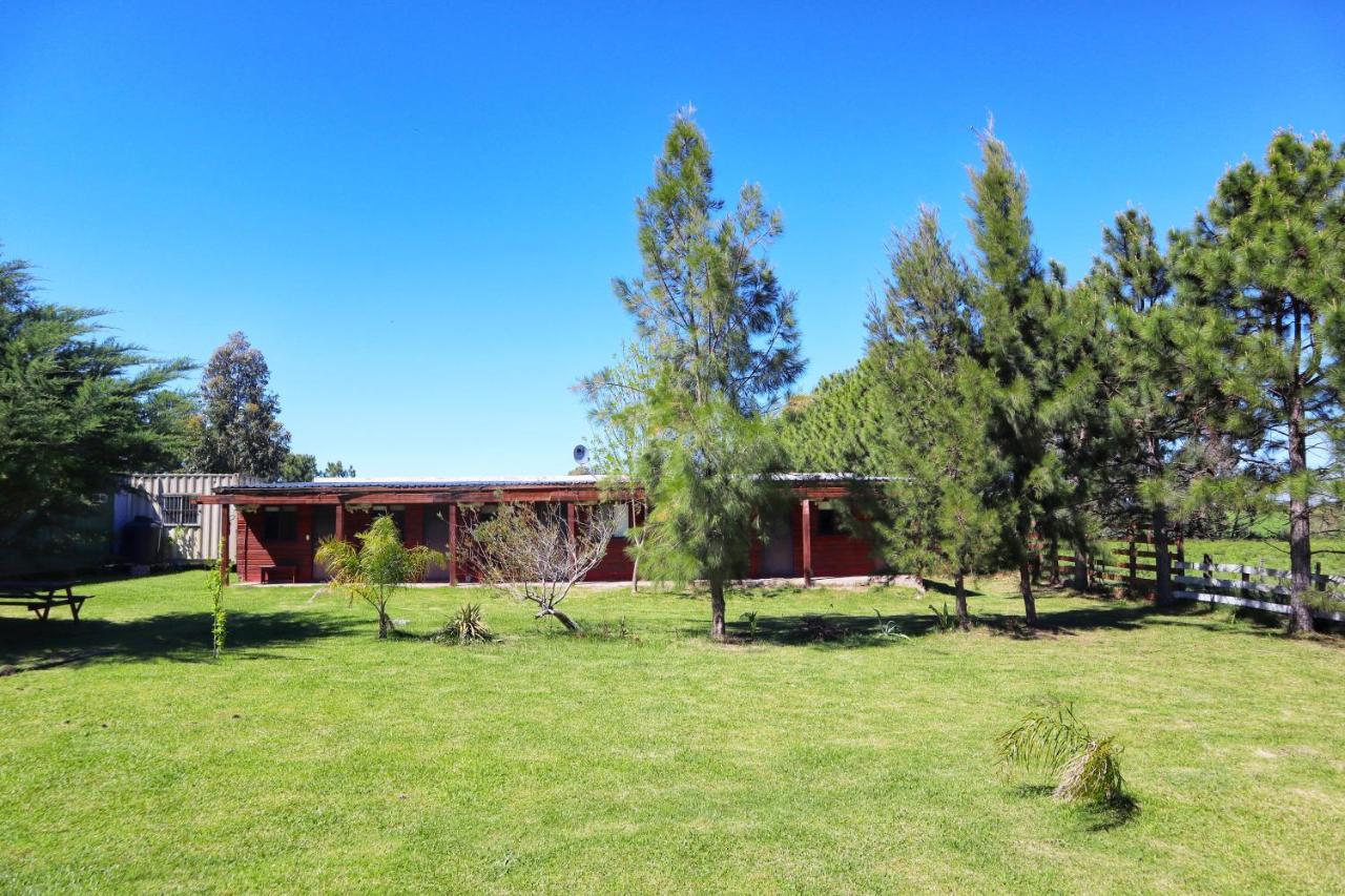 Casa De Campo Lo De Fatsia Guest House Colonia del Sacramento Exterior photo