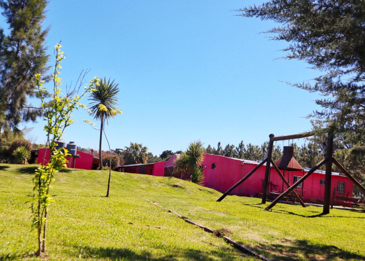 Casa De Campo Lo De Fatsia Guest House Colonia del Sacramento Exterior photo