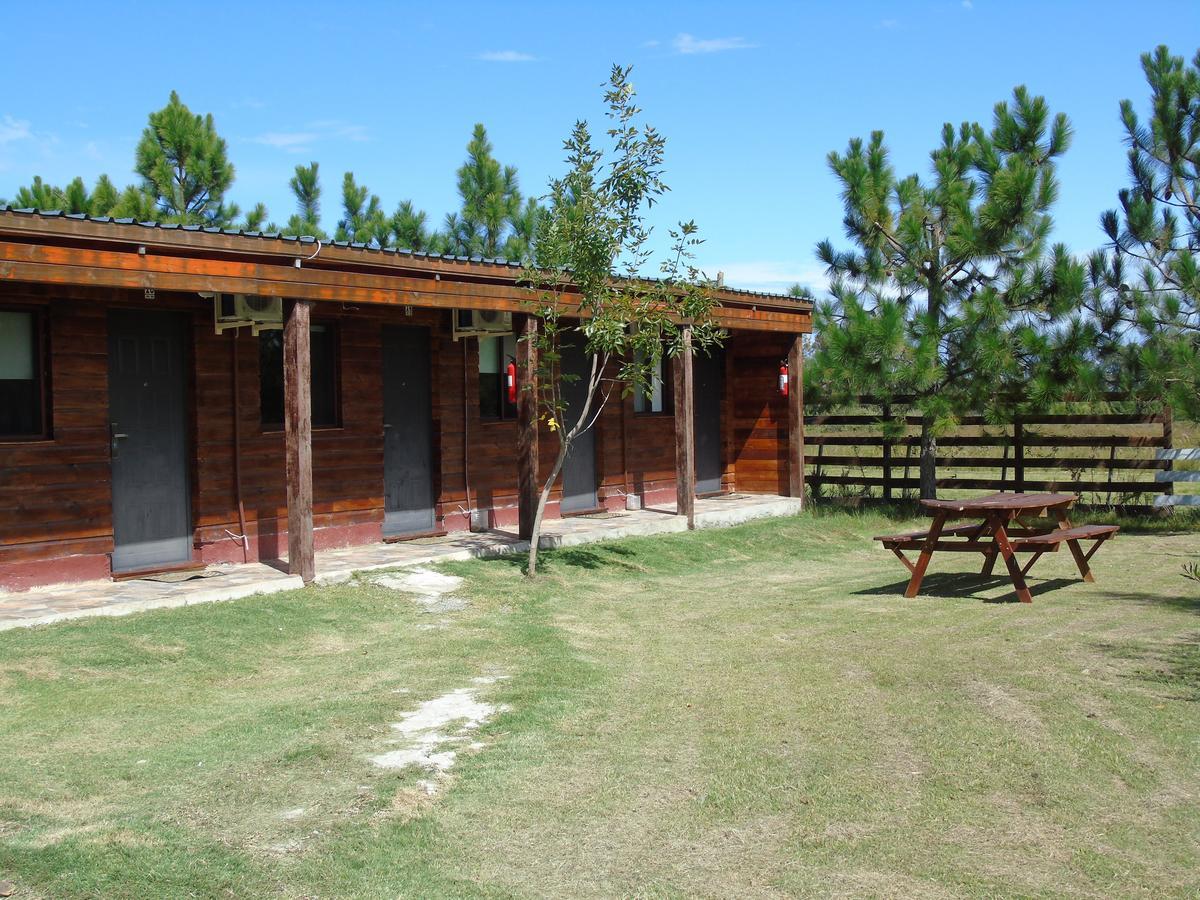 Casa De Campo Lo De Fatsia Guest House Colonia del Sacramento Exterior photo