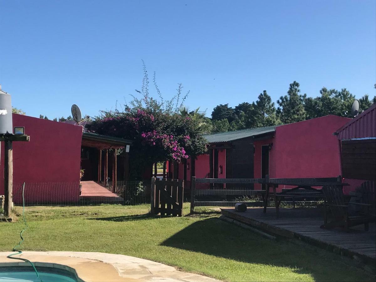 Casa De Campo Lo De Fatsia Guest House Colonia del Sacramento Exterior photo